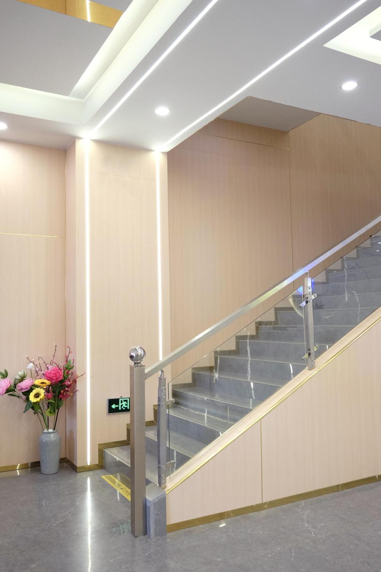 Huahang Hotel - Guangzhou Baiyun International Airport - Free Airport Shuttle Bus Extérieur photo