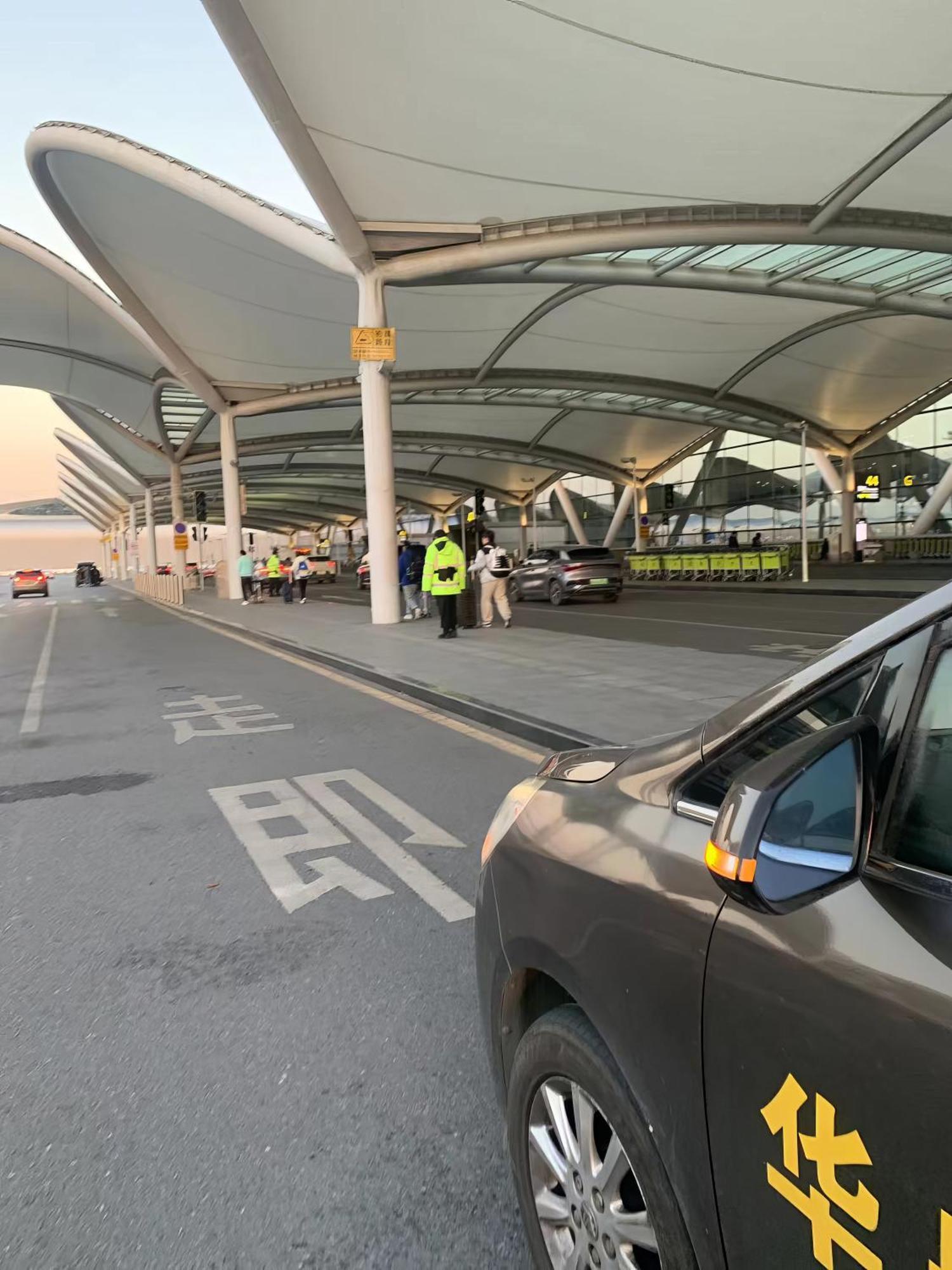 Huahang Hotel - Guangzhou Baiyun International Airport - Free Airport Shuttle Bus Extérieur photo