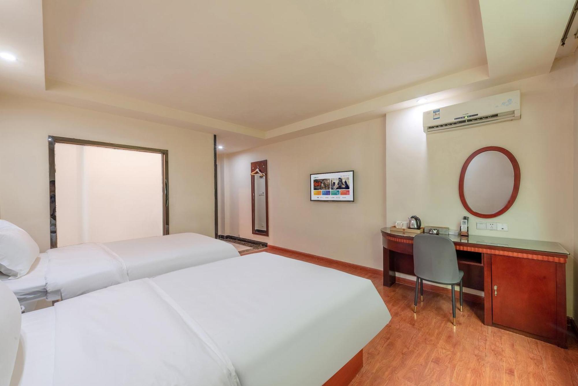 Huahang Hotel - Guangzhou Baiyun International Airport - Free Airport Shuttle Bus Extérieur photo