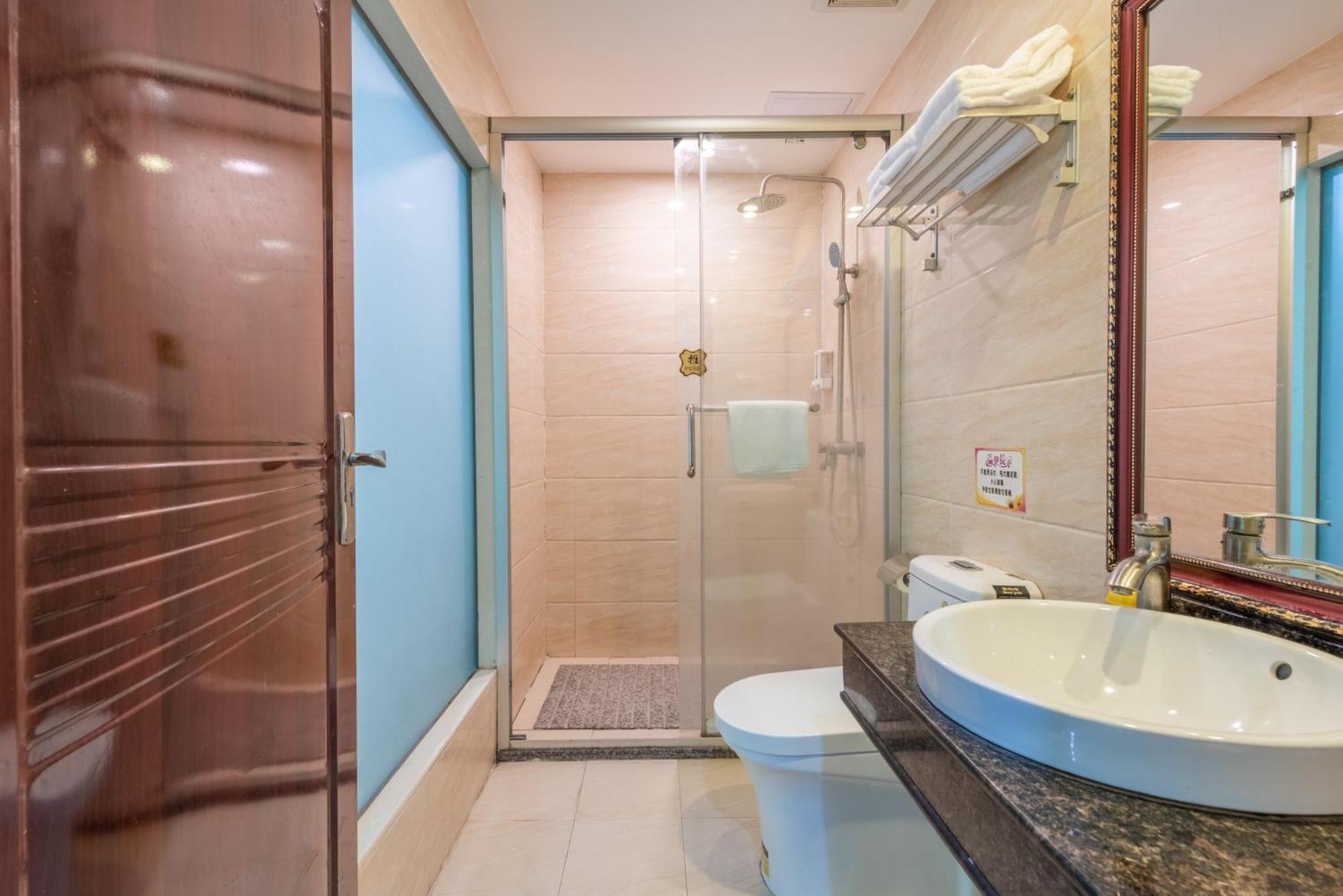 Huahang Hotel - Guangzhou Baiyun International Airport - Free Airport Shuttle Bus Extérieur photo